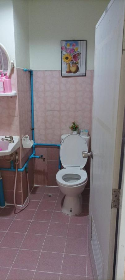 Appartement Jatuporn A3 à Rangsit Extérieur photo