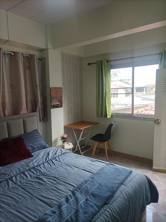 Appartement Jatuporn A3 à Rangsit Extérieur photo