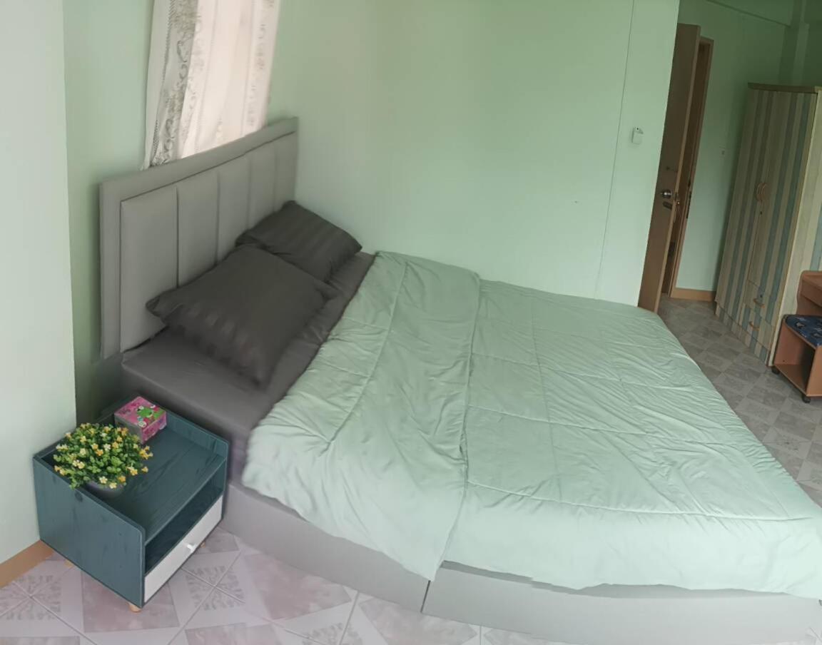 Appartement Jatuporn A3 à Rangsit Extérieur photo